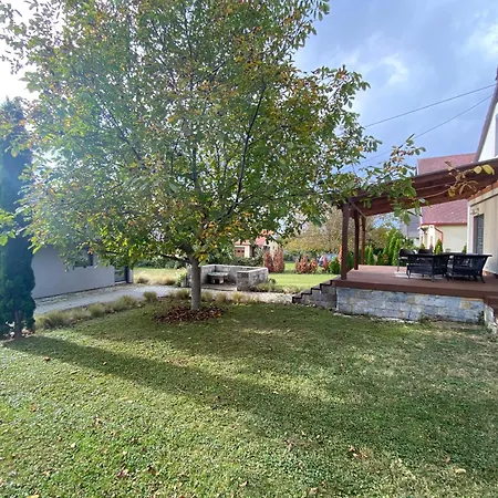 Kekesnarancs Vendeghaz *